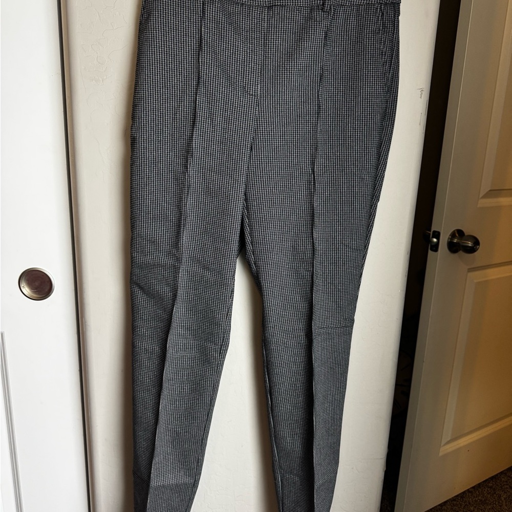 Hilary Radley Gray/Black Houndstooth Pull On Tummy Control Panel Pants Small NWT